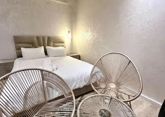 N9 Appartement De Trois Chambres Avec Espace Et Style Pour Un Sejour Memorable