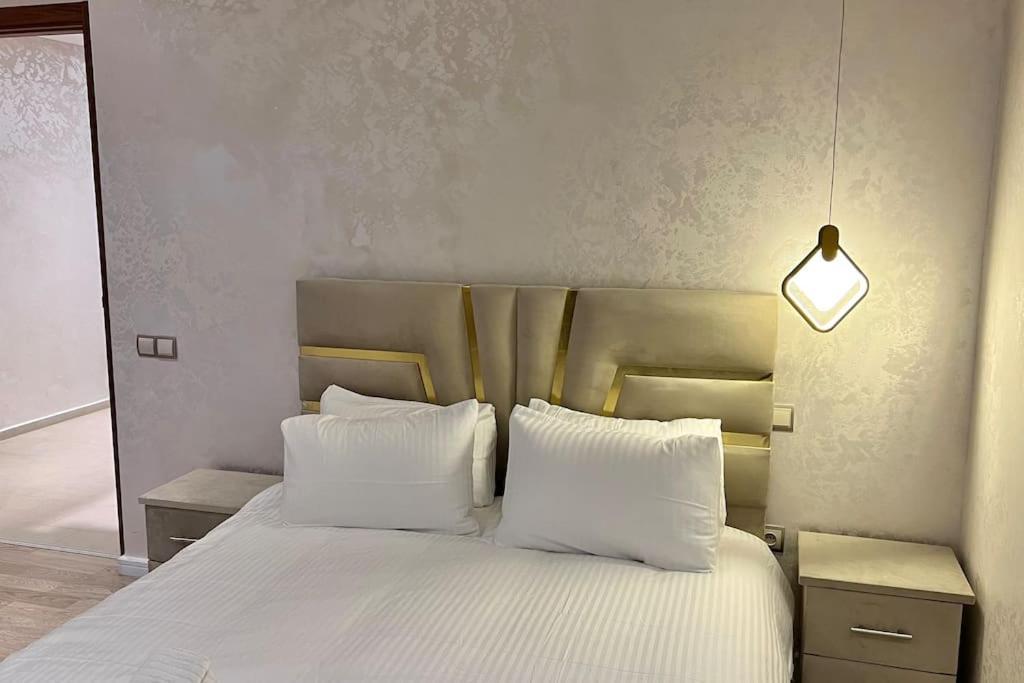 Apartamento N9 Pied Sur Mer, La Corniche *