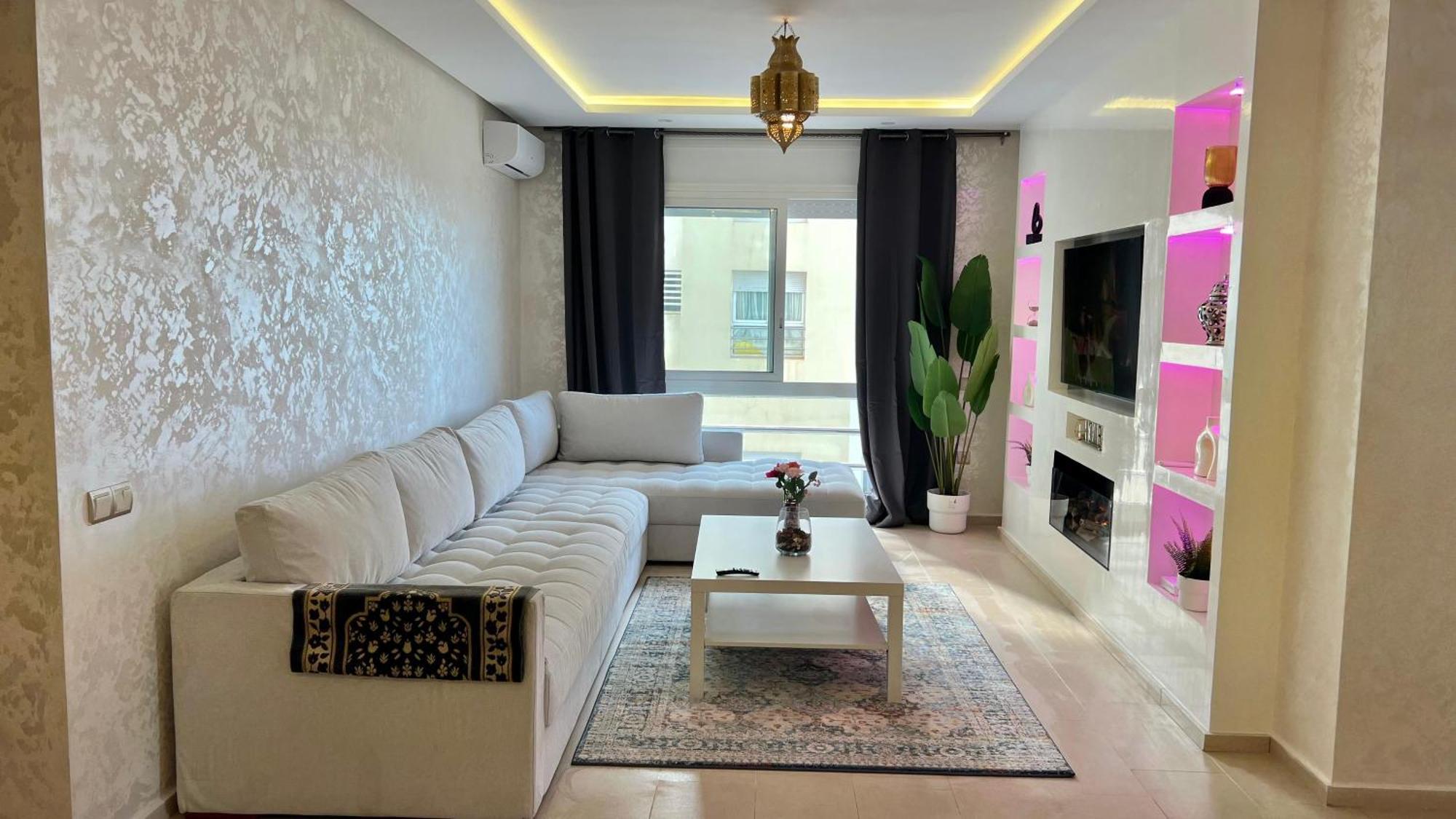 N9 Pied Sur Mer, La Corniche Apartamento
